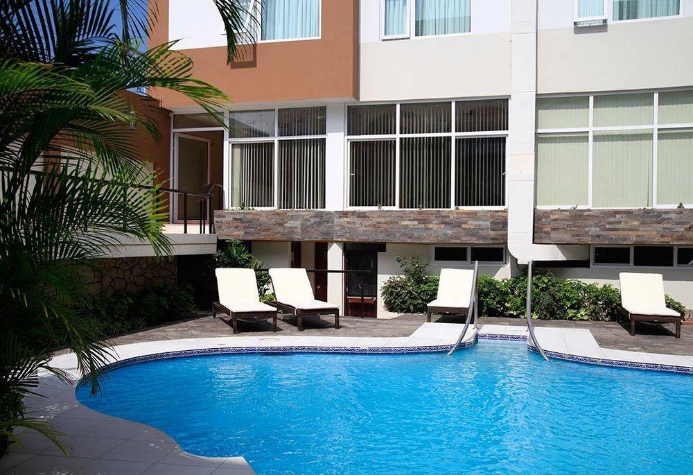 Hotel El Gran Marqués Trujillo Esterno foto